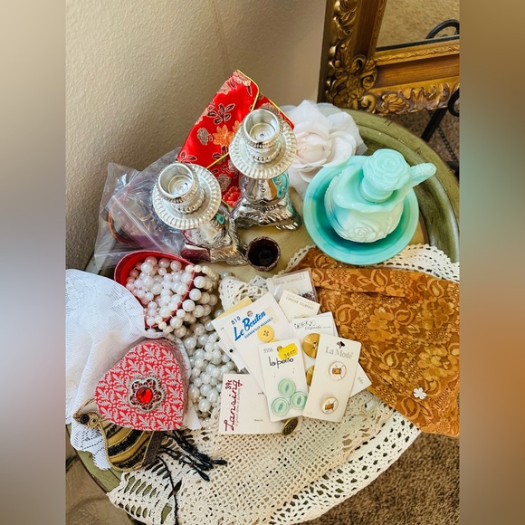 Vintage Grandma Junk Drawer Lot - Picture 1 of 11